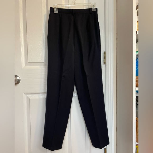 David N Petites vintage, high waisted, pleated trousers - Picture 2 of 5